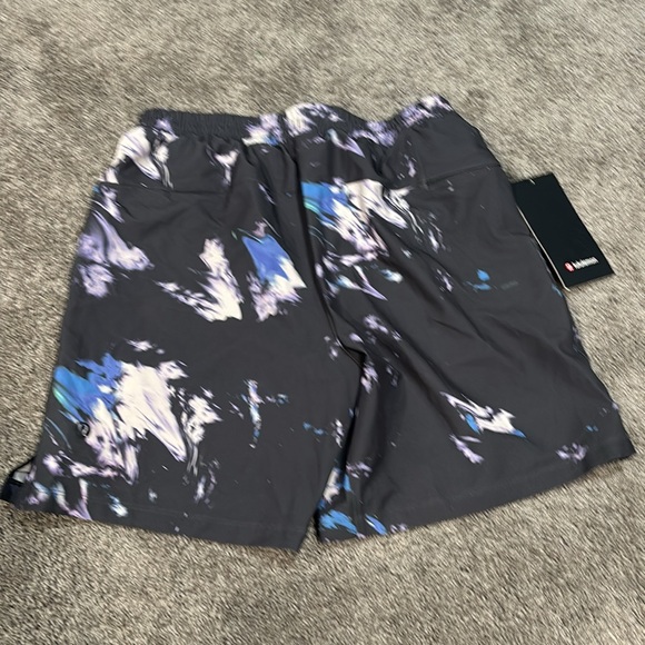 Lululemon pool swim trunks 7” - Picture 3 of 3